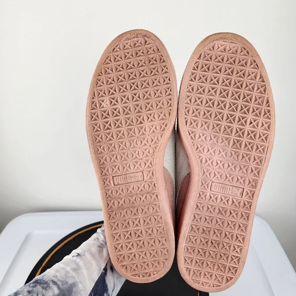 Puma Women's Suede Classic Sneakers in Dusty Pink Size 9.5 - Picture 6 of 12